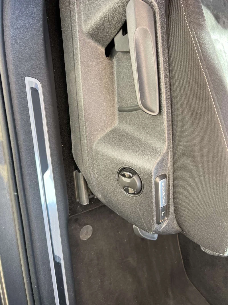 VW Tiguan, снимка 8 - Автомобили и джипове - 53067550