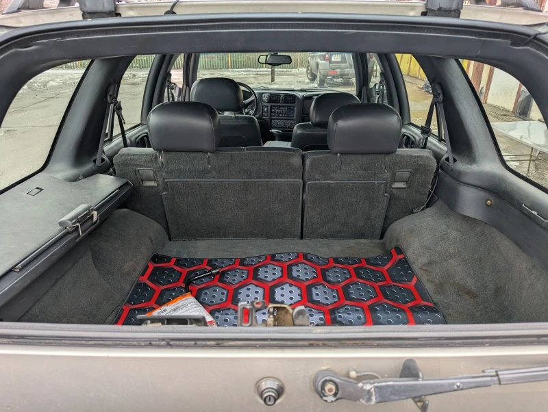 Chevrolet Blazer Джип, снимка 4 - Автомобили и джипове - 53217337