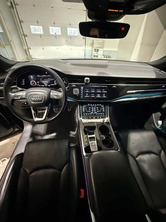Audi Q8 2019 ТECHNIK QUATTRO * БЕЗ ПЪРВОНАЧАЛНА ВНОСКА* , снимка 10 - Автомобили и джипове - 52931663