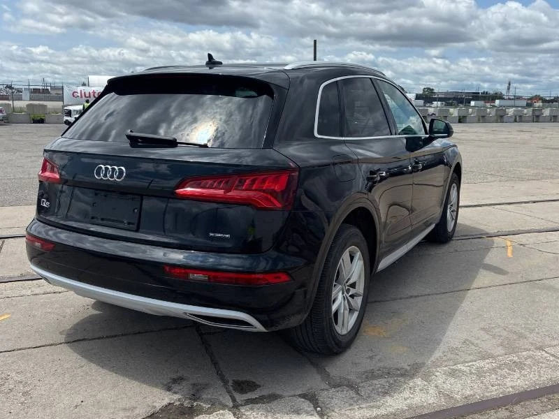 Audi Q5 * KOMFORT * ОПЦИЯ ЗА ФИНАНСИРАНЕ * CARFAX, снимка 7 - Автомобили и джипове - 55434449