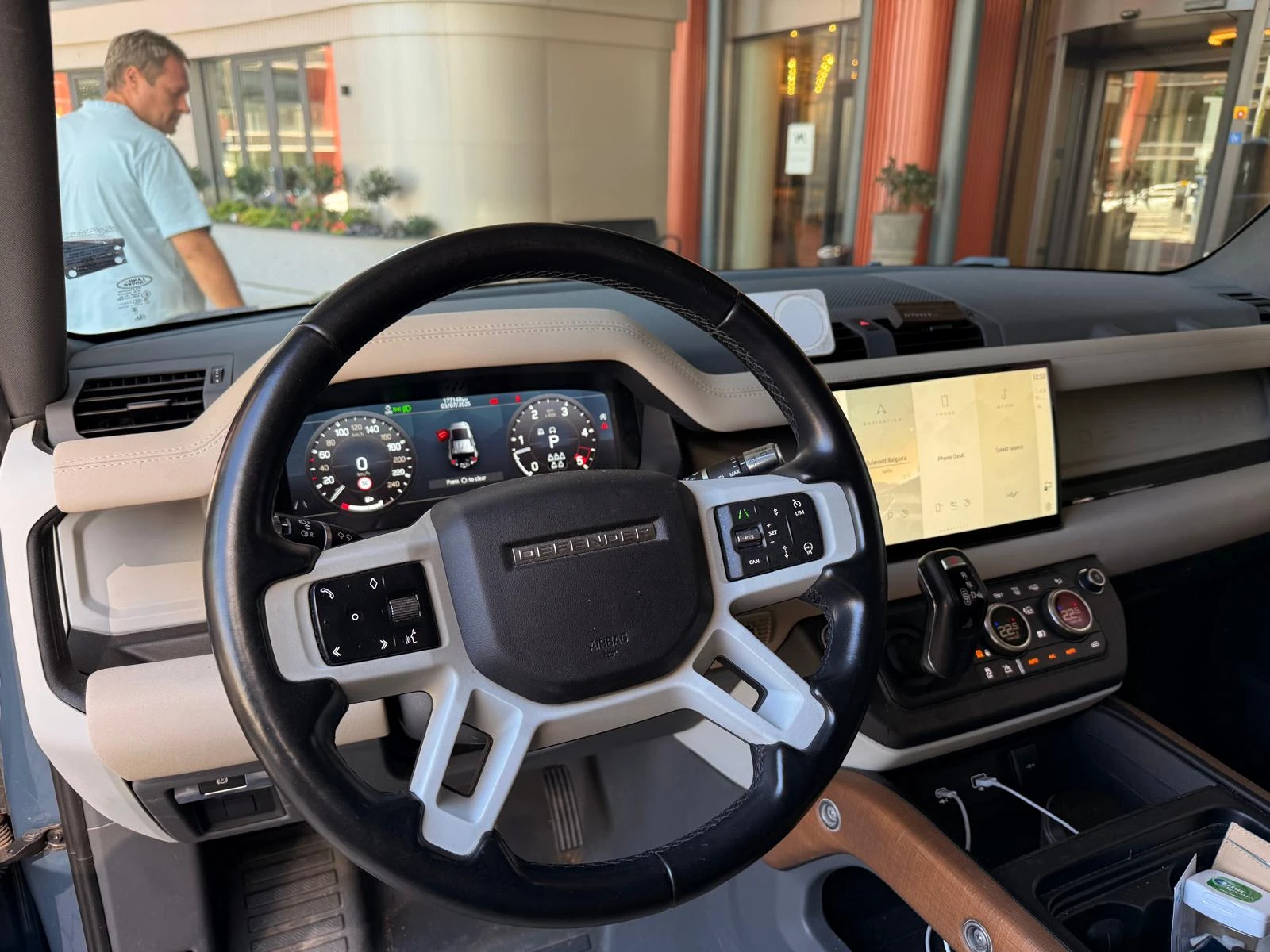 Land Rover Defender 110 D300 S 7seats | Mobile.bg   11