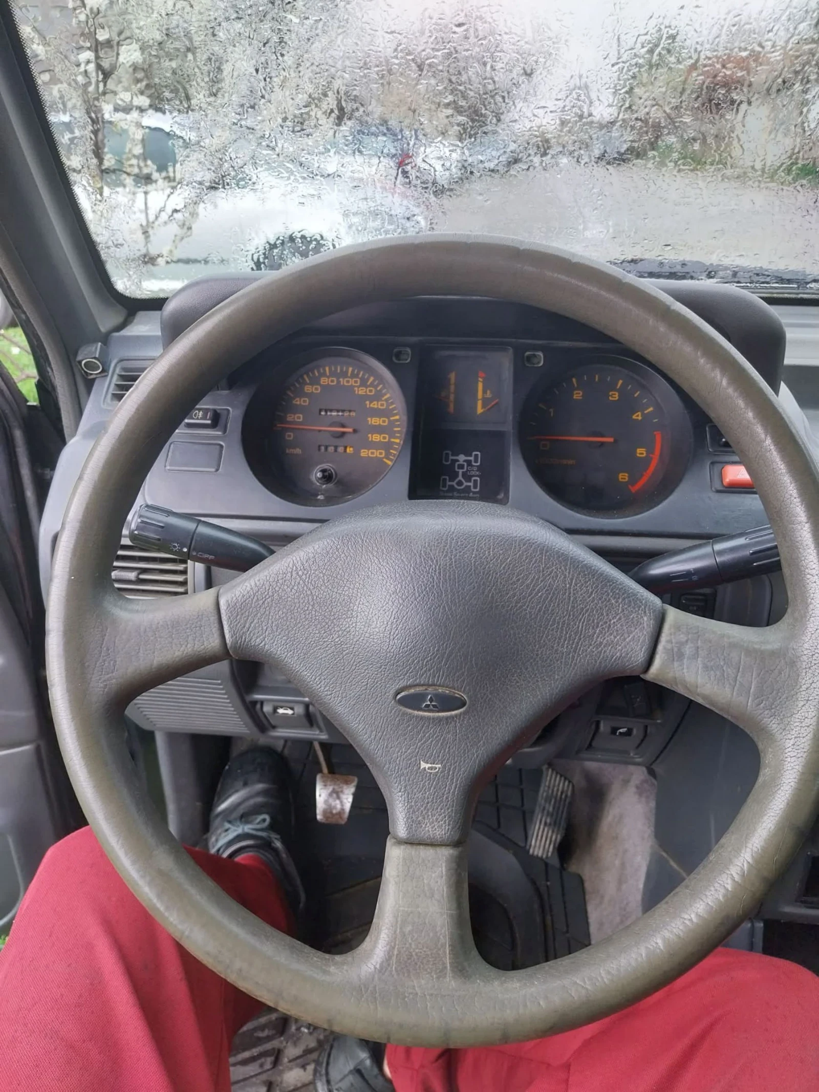 Mitsubishi Pajero 2.5tdi ИТАЛИЯ!!!, снимка 6 - Автомобили и джипове - 54090079