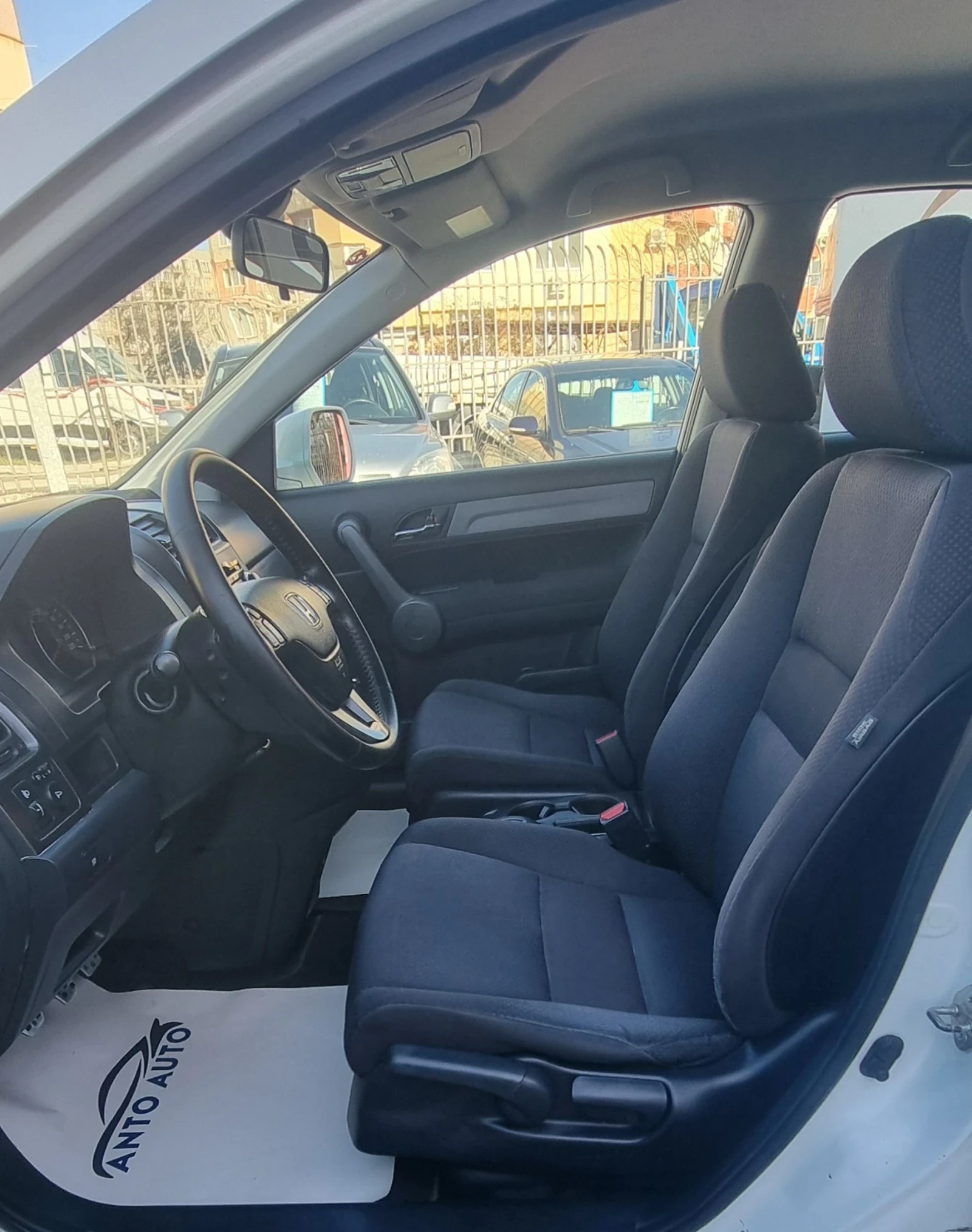 Honda Cr-v 2.0 i-VTEC 4x4 Пълна сервизна история от Хонда!, снимка 9 - Автомобили и джипове - 54138900