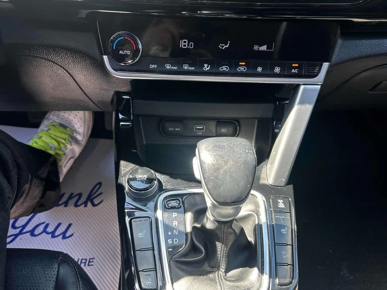 Kia Seltos * EX * CARFAX * 2 КЛЮЧА * KEYLESS * ПОДГРЕВИ, снимка 10 - Автомобили и джипове - 54750986
