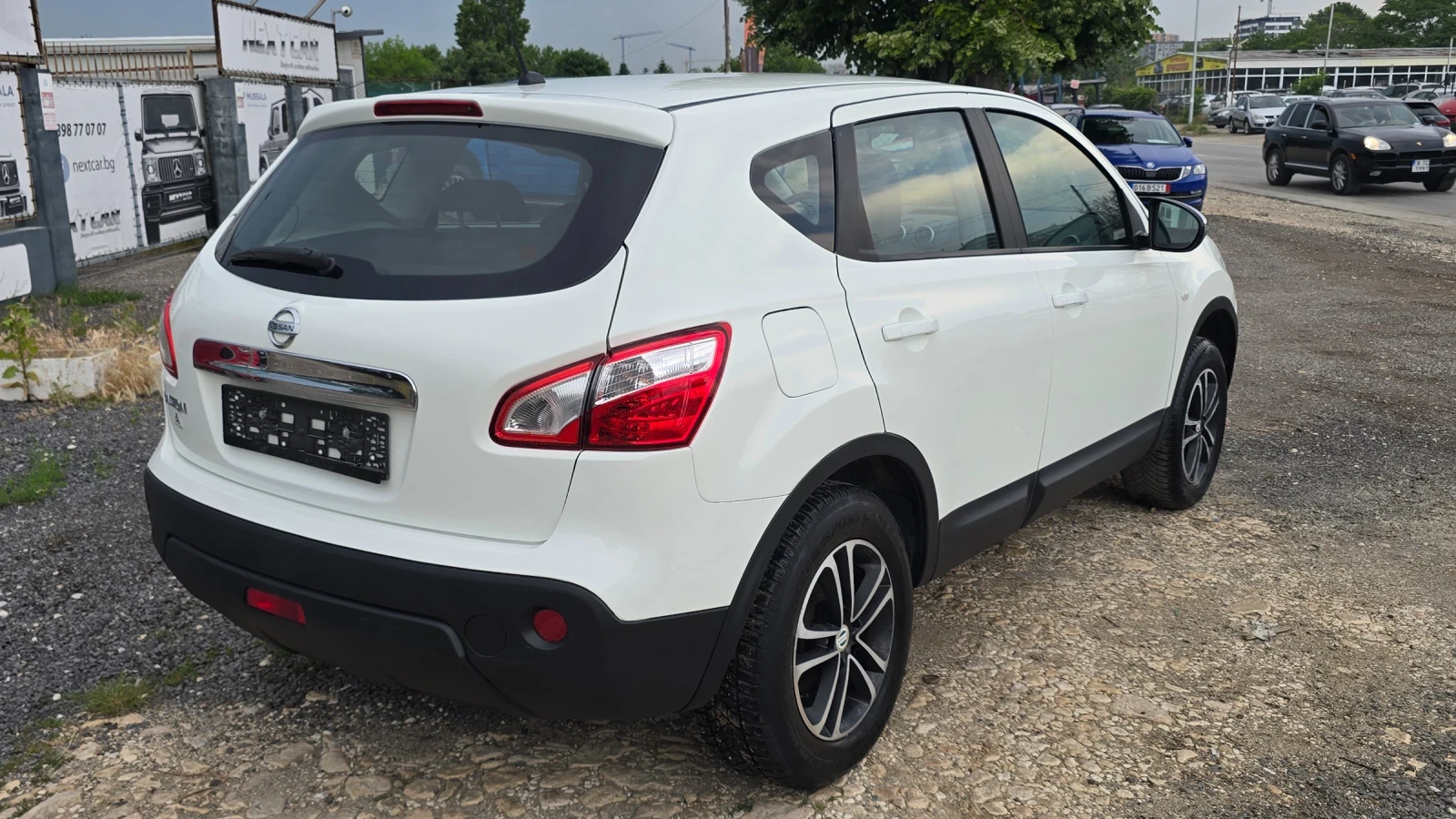 Nissan Qashqai 1.6i* газ-BRC* Navi , снимка 7 - Автомобили и джипове - 54781600