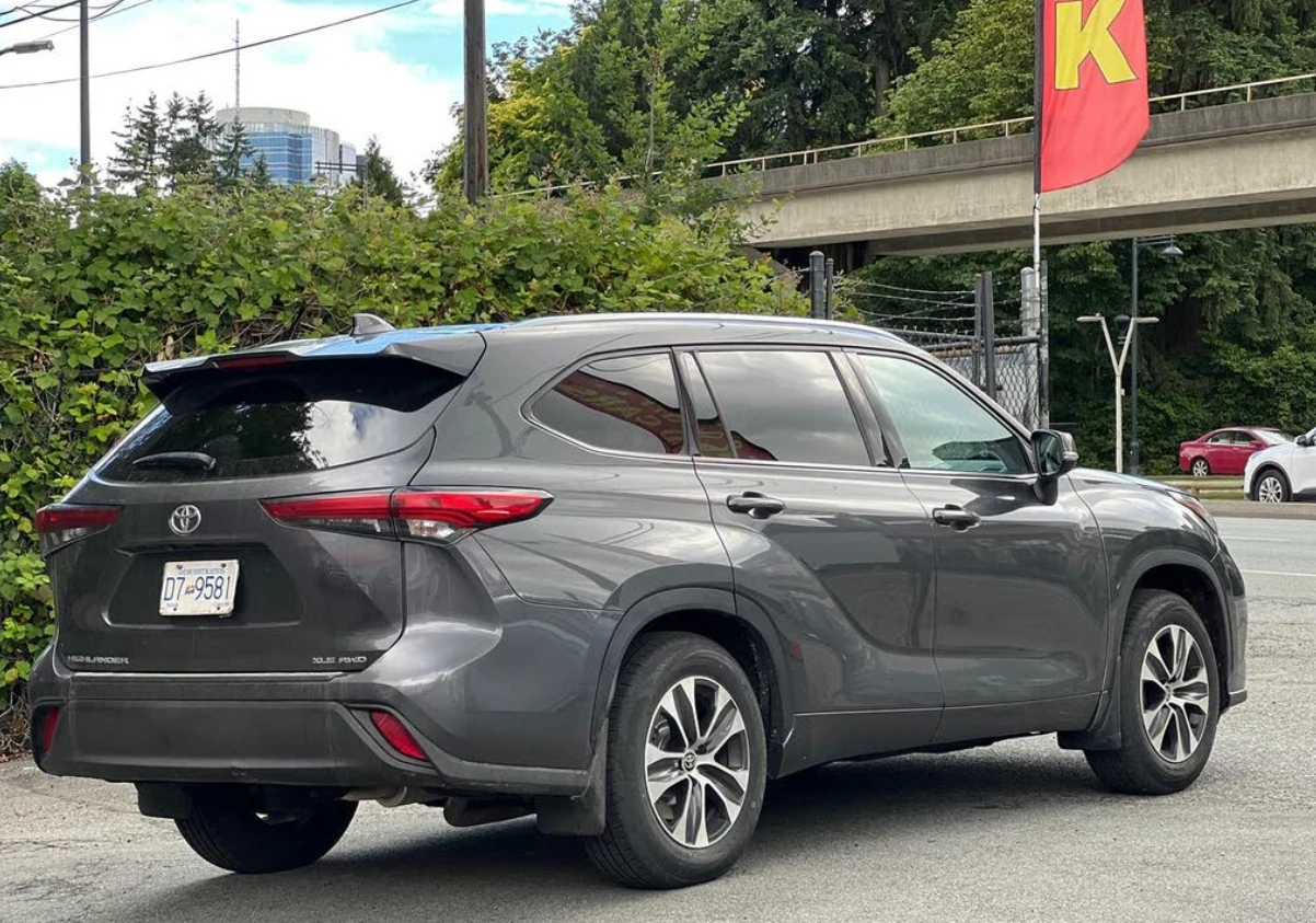 Toyota Highlander AWD* Multi-Terrain* Камера* м.Точки* УНИКАТ, снимка 5 - Автомобили и джипове - 55180782