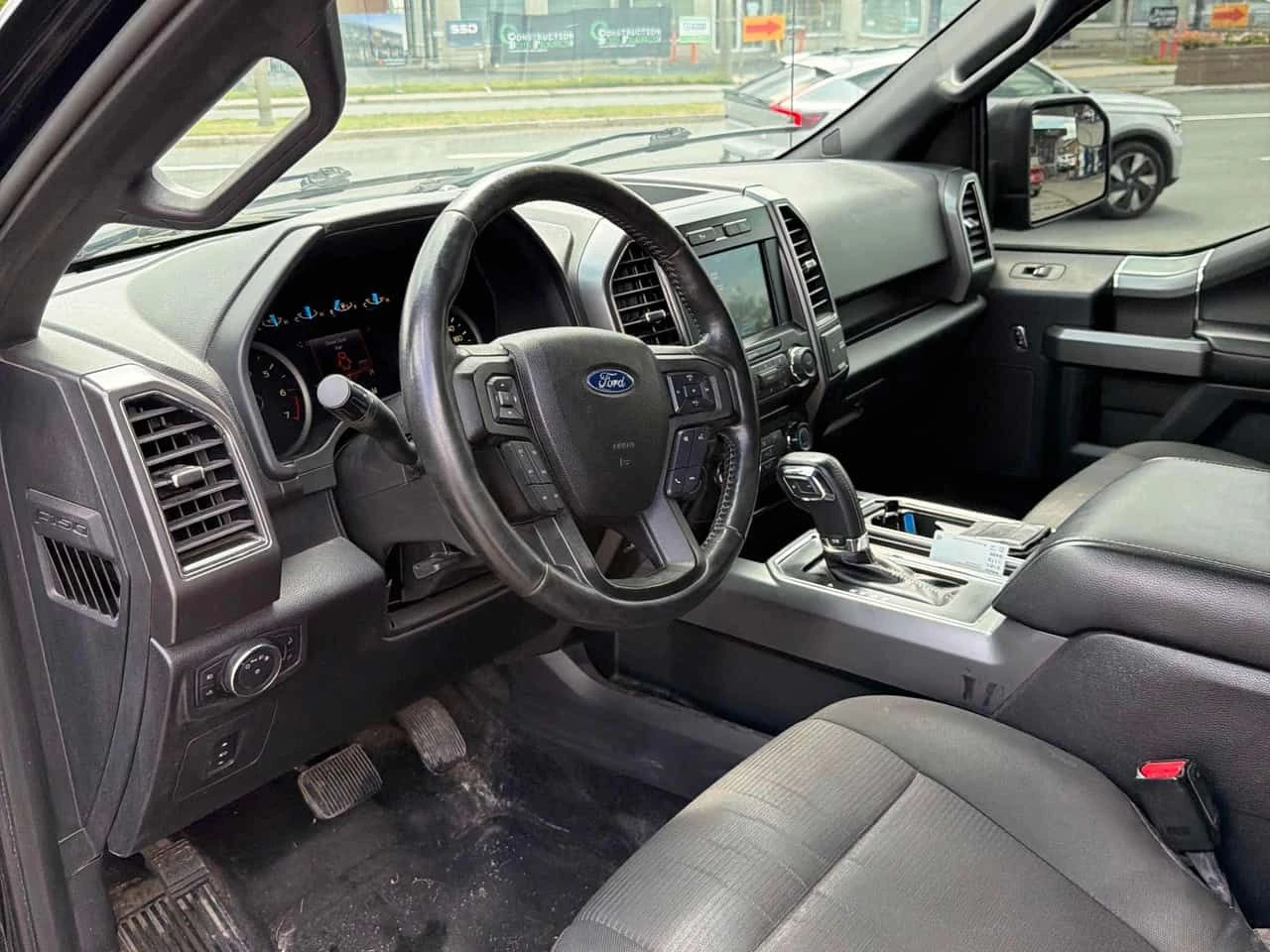 Ford F150 4WD SuperCrew | CARFAX | БЕЗ ИНЦИДЕНТИ | ДВА КЛЮЧА, снимка 7 - Автомобили и джипове - 55526010