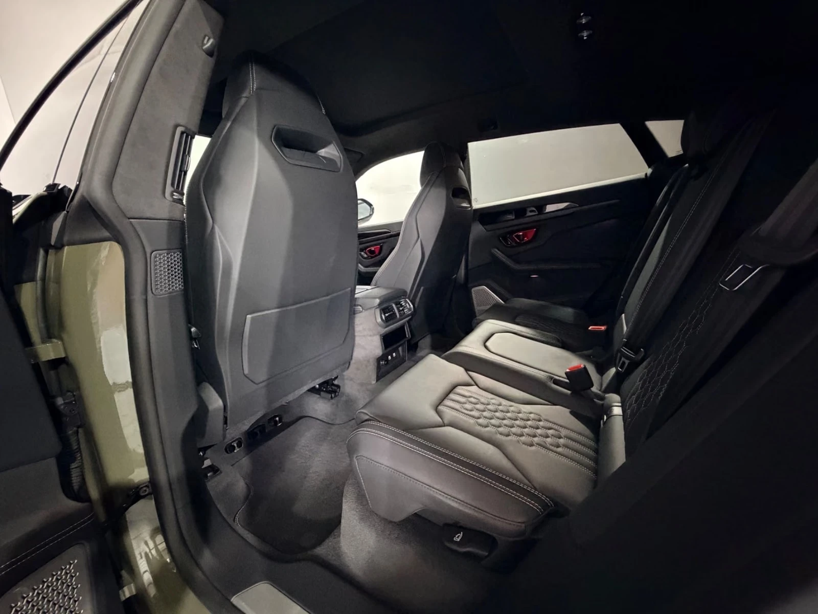 Lamborghini Urus SE PLUG-IN HYBRID VERDE-TURBINE B&O KERAMIK, снимка 15 - Автомобили и джипове - 55943258