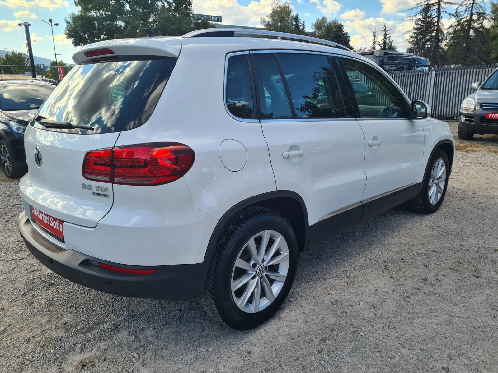 VW Tiguan 2.0TDi 140p.s  / EVRO 5B , снимка 5 - Автомобили и джипове - 56265573