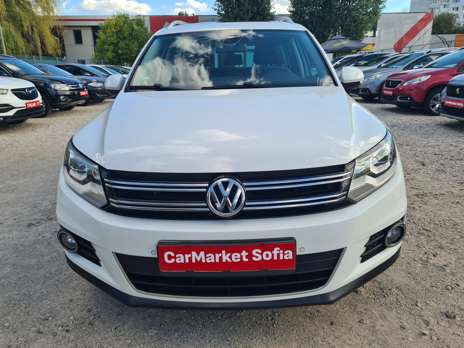 VW Tiguan 2.0TDi 140p.s  / EVRO 5B , снимка 2 - Автомобили и джипове - 56265573