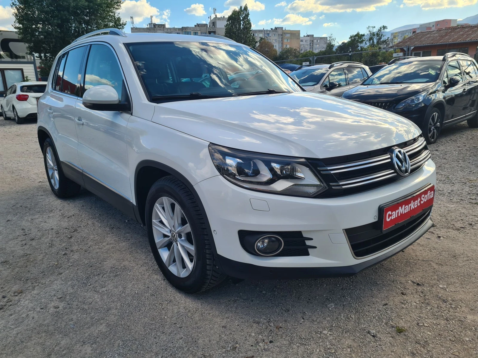 VW Tiguan 2.0TDi 140p.s  / EVRO 5B , снимка 3 - Автомобили и джипове - 56265573