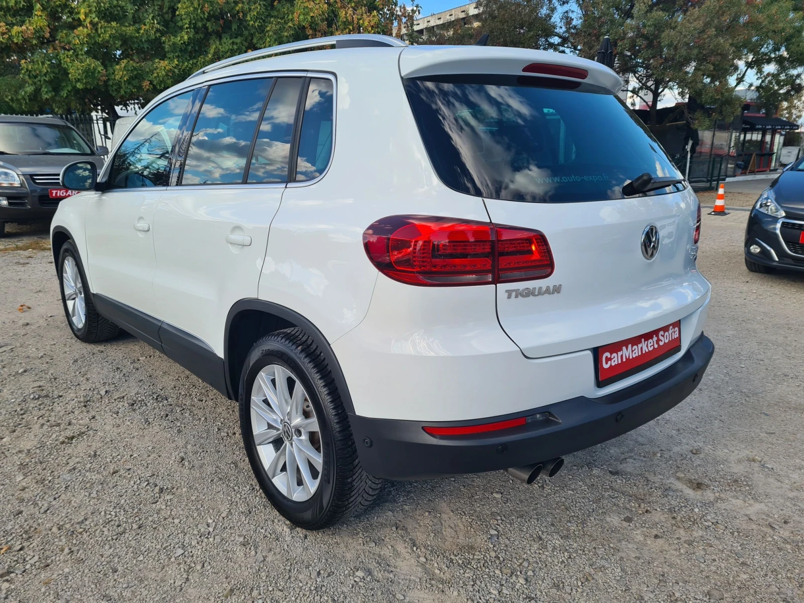 VW Tiguan 2.0TDi 140p.s  / EVRO 5B , снимка 6 - Автомобили и джипове - 56265573