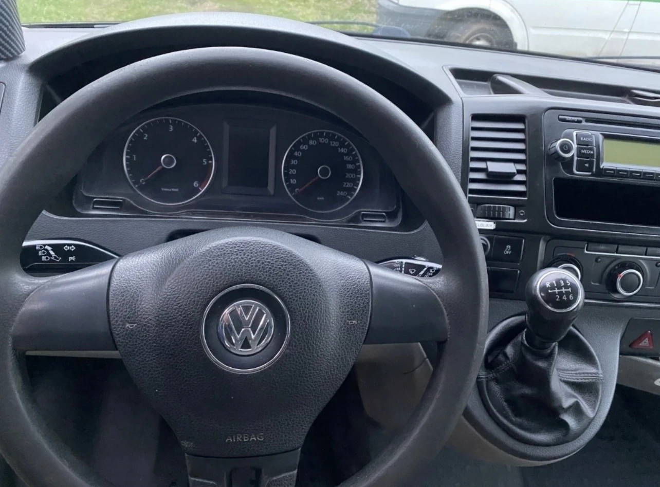 VW Transporter 2.0TDI 4x4 6ск - изображение 9