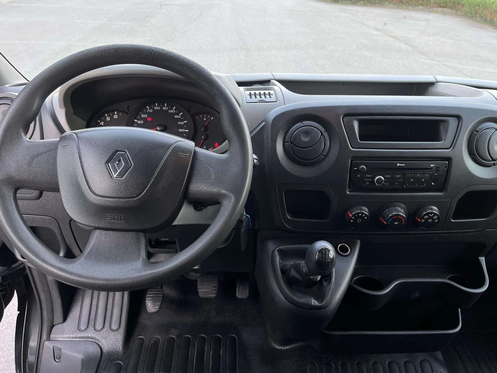 Renault Master 2.3 150к.с. 6+ 1 БОРДОВИ - изображение 7