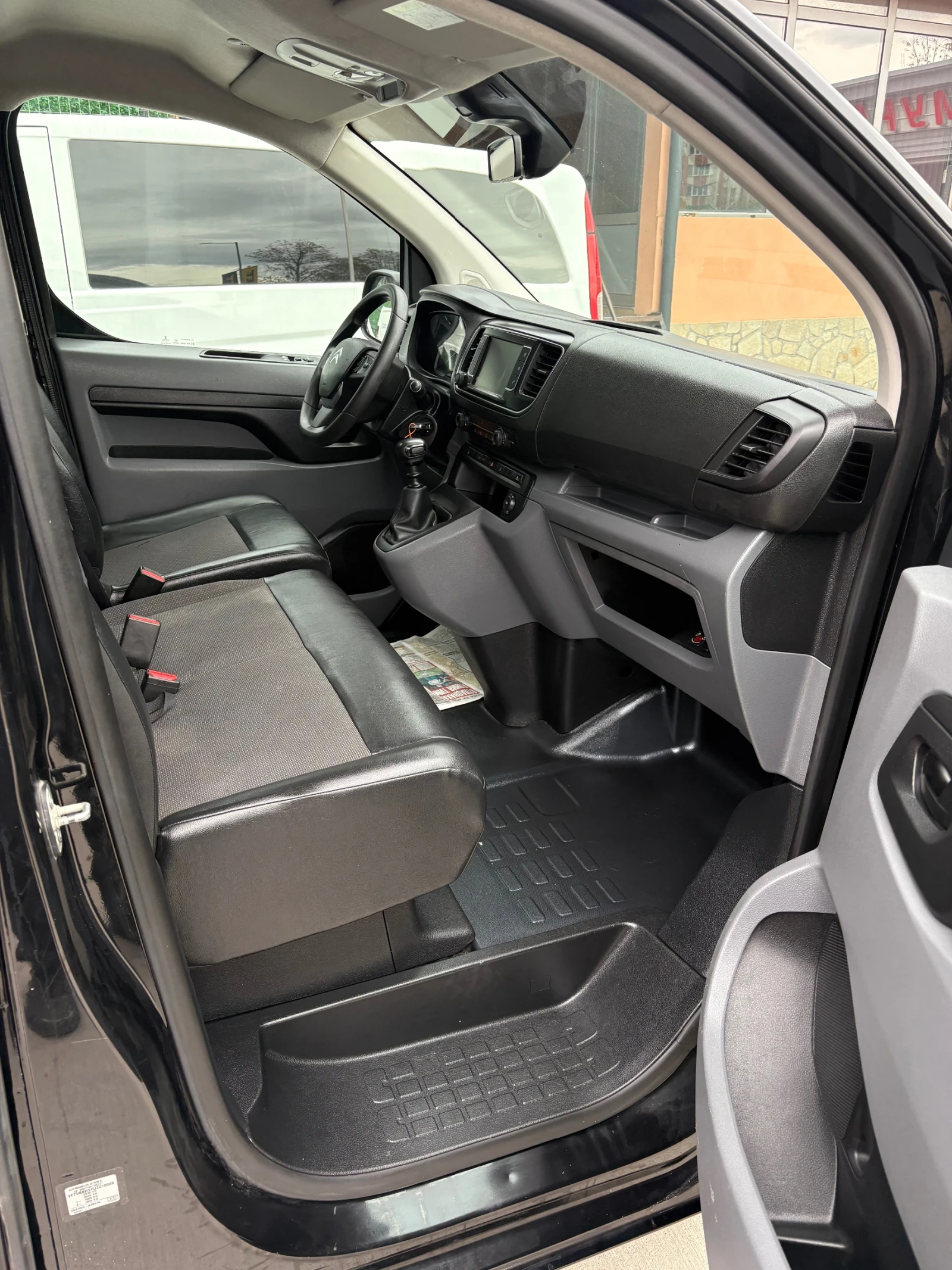 Citroen Jumpy КАТО НОВ  - изображение 4