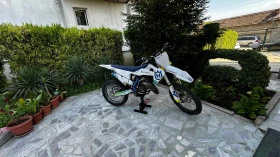 ����� �� �������� �� Husqvarna 125 Rokstar Editions