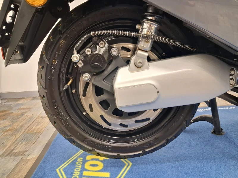 Други Друг Yadea G5 49cc. 2, 3kw!, снимка 13 - Мотоциклети и мототехника - 51027937