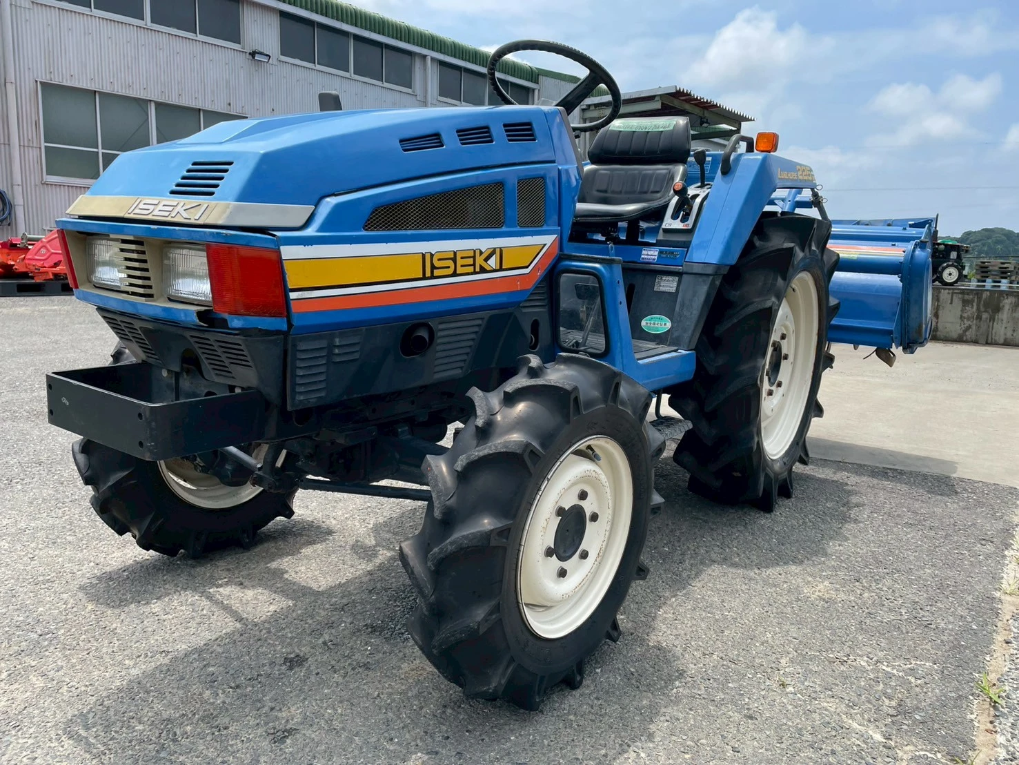 Трактор ISEKI TU225 - изображение 2