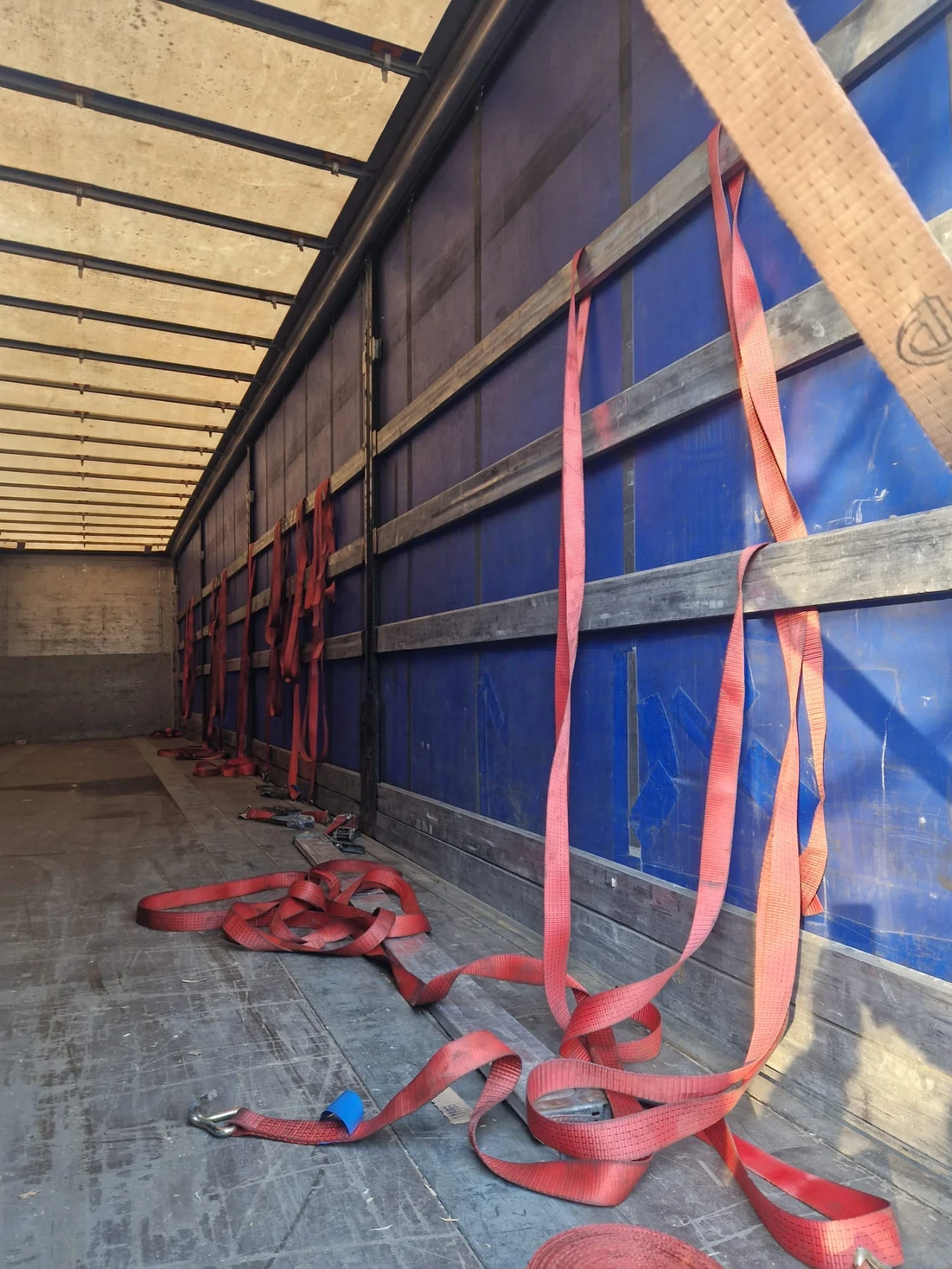 Полуремарке Koegel 2.81 височина, снимка 6 - Ремаркета - 53728021