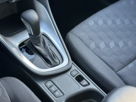 Toyota Yaris 1.5 HEV Chic, снимка 14