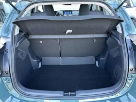 Toyota Yaris 1.5 HEV Chic, снимка 15
