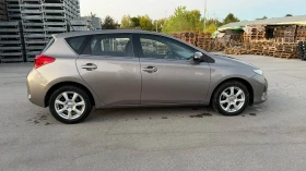 Toyota Auris 1.6 БЕНЗИН 138000км, снимка 2