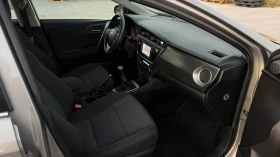 Toyota Auris 1.6 БЕНЗИН 138000км, снимка 12