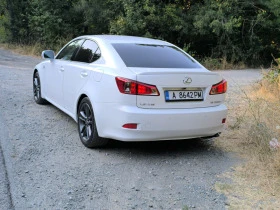 Lexus IS 200D F-SPORT 141500км. РЕАЛНИ ОТ 1-ви СОБСТВЕНИК!, снимка 7