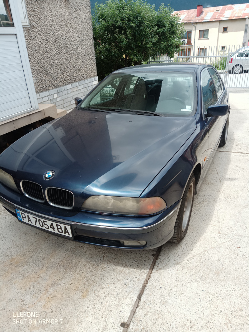 BMW 520, снимка 1 - Автомобили и джипове - 46446975