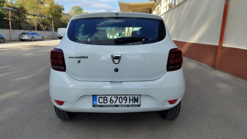 Dacia Sandero, снимка 4 - Автомобили и джипове - 47445504