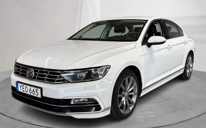 VW Passat 2.0 TDI SCR DSG BlueMotion, снимка 1 - Автомобили и джипове - 47533589