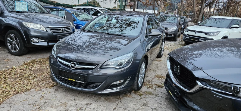 Opel Astra 1.4 Turbo Cosmo NAVI XENON EURO6B, снимка 1 - Автомобили и джипове - 48056029