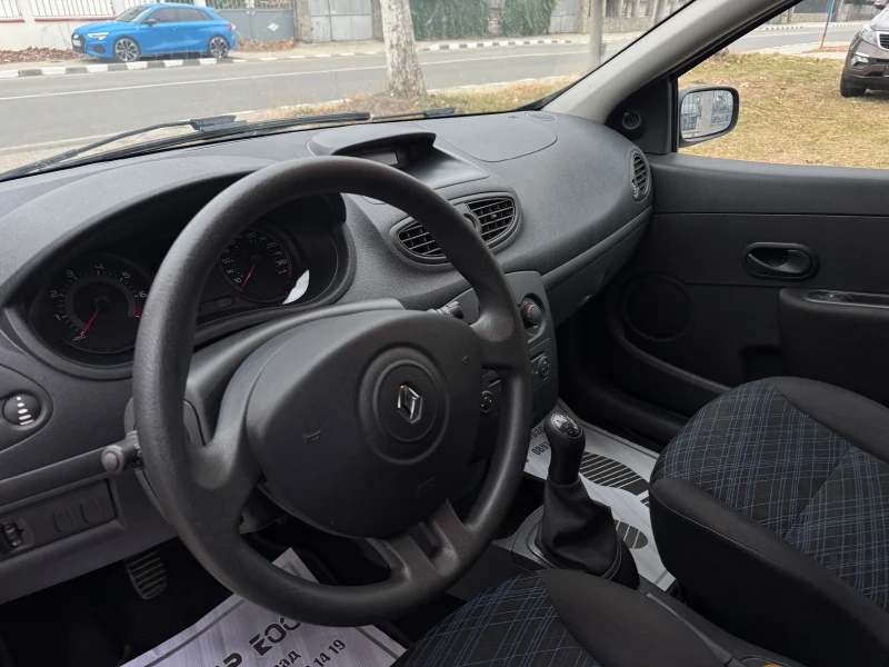 Renault Clio BENZIN AUSTRIA, снимка 13 - Автомобили и джипове - 48995498