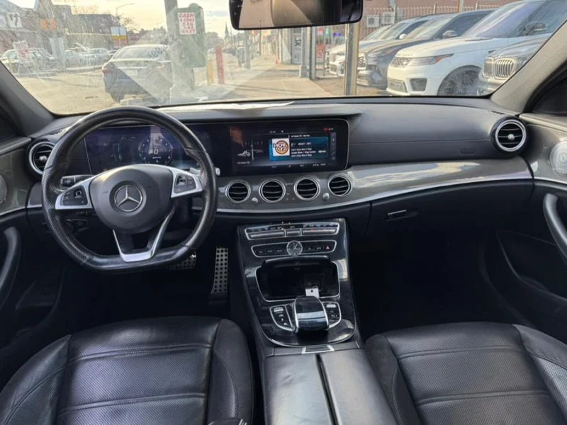 Mercedes-Benz E 43 AMG, снимка 13 - Автомобили и джипове - 49290054