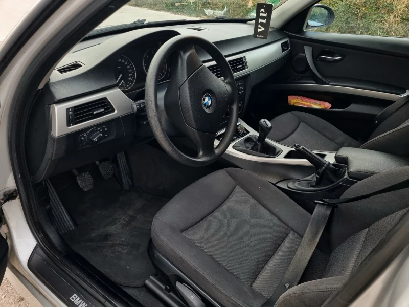 BMW 320, снимка 10 - Автомобили и джипове - 51967028