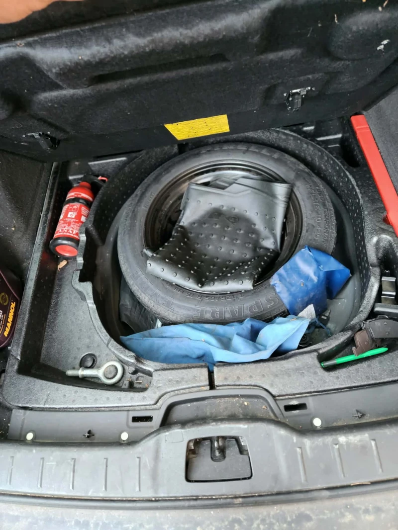 Volvo V50 1600, снимка 6 - Автомобили и джипове - 52954324