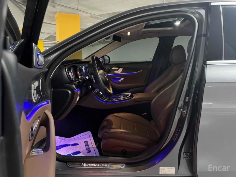 Mercedes-Benz E 220, снимка 9 - Автомобили и джипове - 52996074
