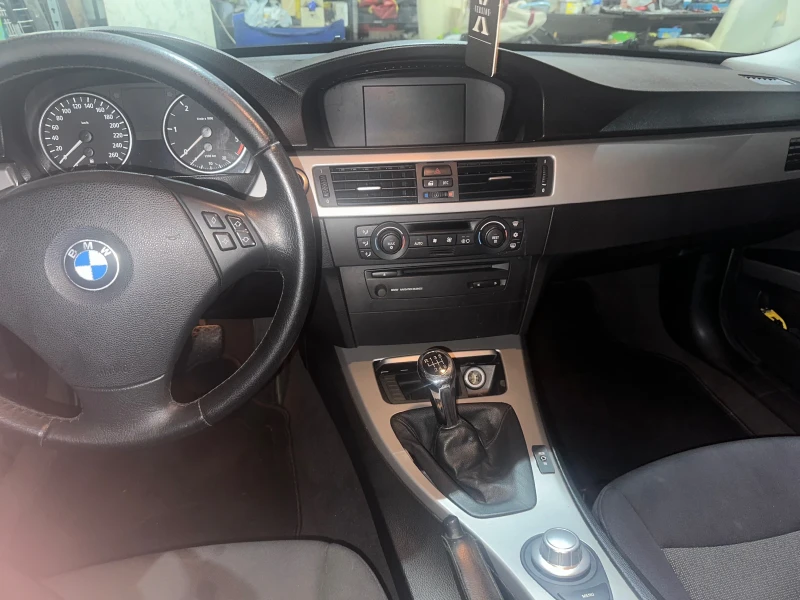 BMW 320, снимка 9 - Автомобили и джипове - 53115142