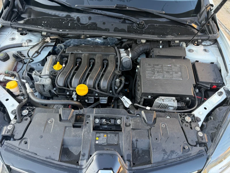 Renault Megane 1.6 БЕНЗИН 110к.с, снимка 7 - Автомобили и джипове - 53141678