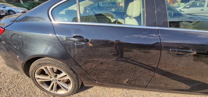 Opel Insignia, снимка 4 - Автомобили и джипове - 53253387