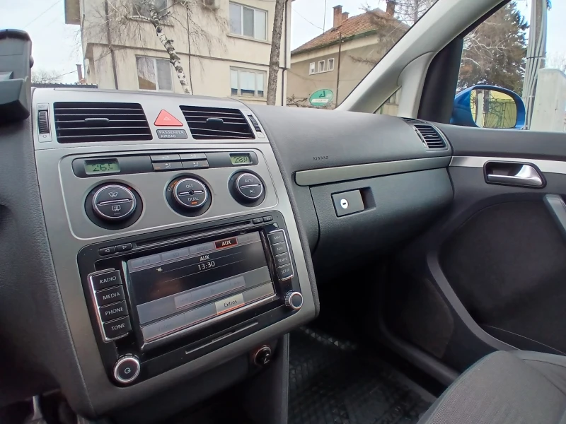 VW Touran 2, 0 tdi BMP, снимка 13 - Автомобили и джипове - 53488925