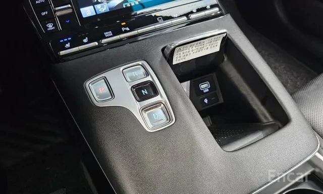 Hyundai Grandeur ОБДУХВАНЕ * ДИСТРОНИК * 360 КАМЕРА * HEAD UP * , снимка 11 - Автомобили и джипове - 55419754