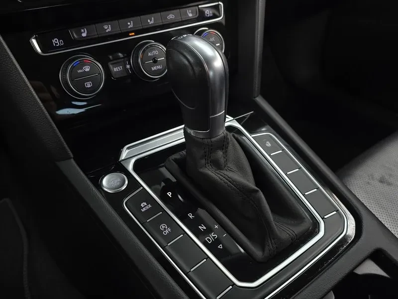 VW Arteon 2.0 TDI - САМО 30% АВАНС, снимка 9 - Автомобили и джипове - 55895281