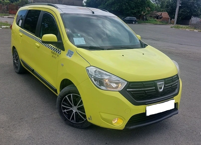 Dacia Lodgy 1.6, снимка 2 - Автомобили и джипове - 54658648