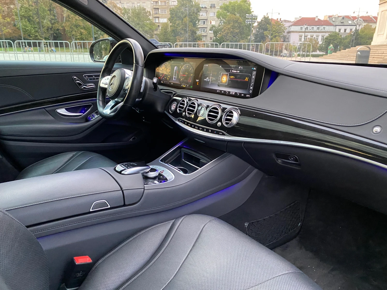Mercedes-Benz S 400 L* AMG* 4Matic* TV* Pano* Head-Up - изображение 8