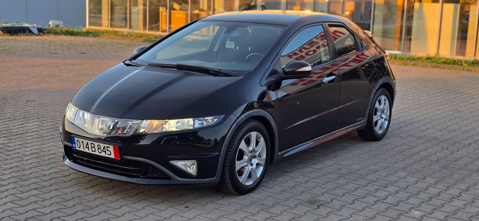 Honda Civic 2.2iCTDi 140hp - изображение 2