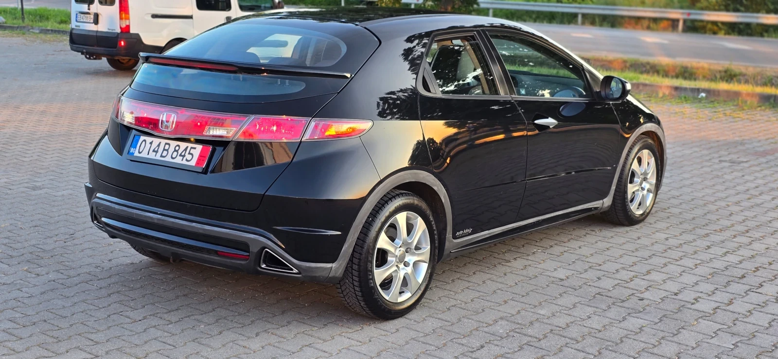 Honda Civic 2.2iCTDi 140hp - изображение 7