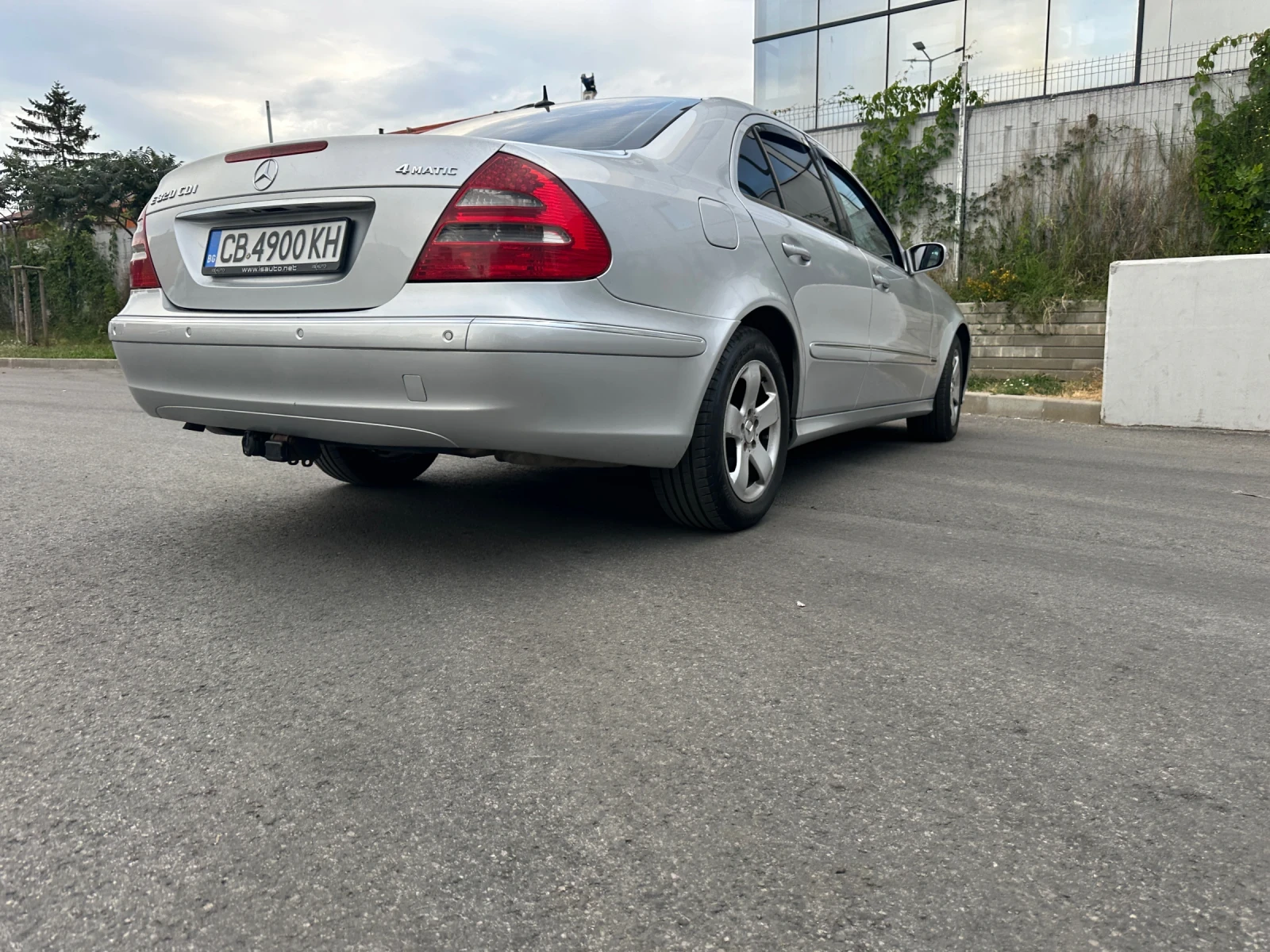 Mercedes-Benz E 320 Avantgarde - изображение 3