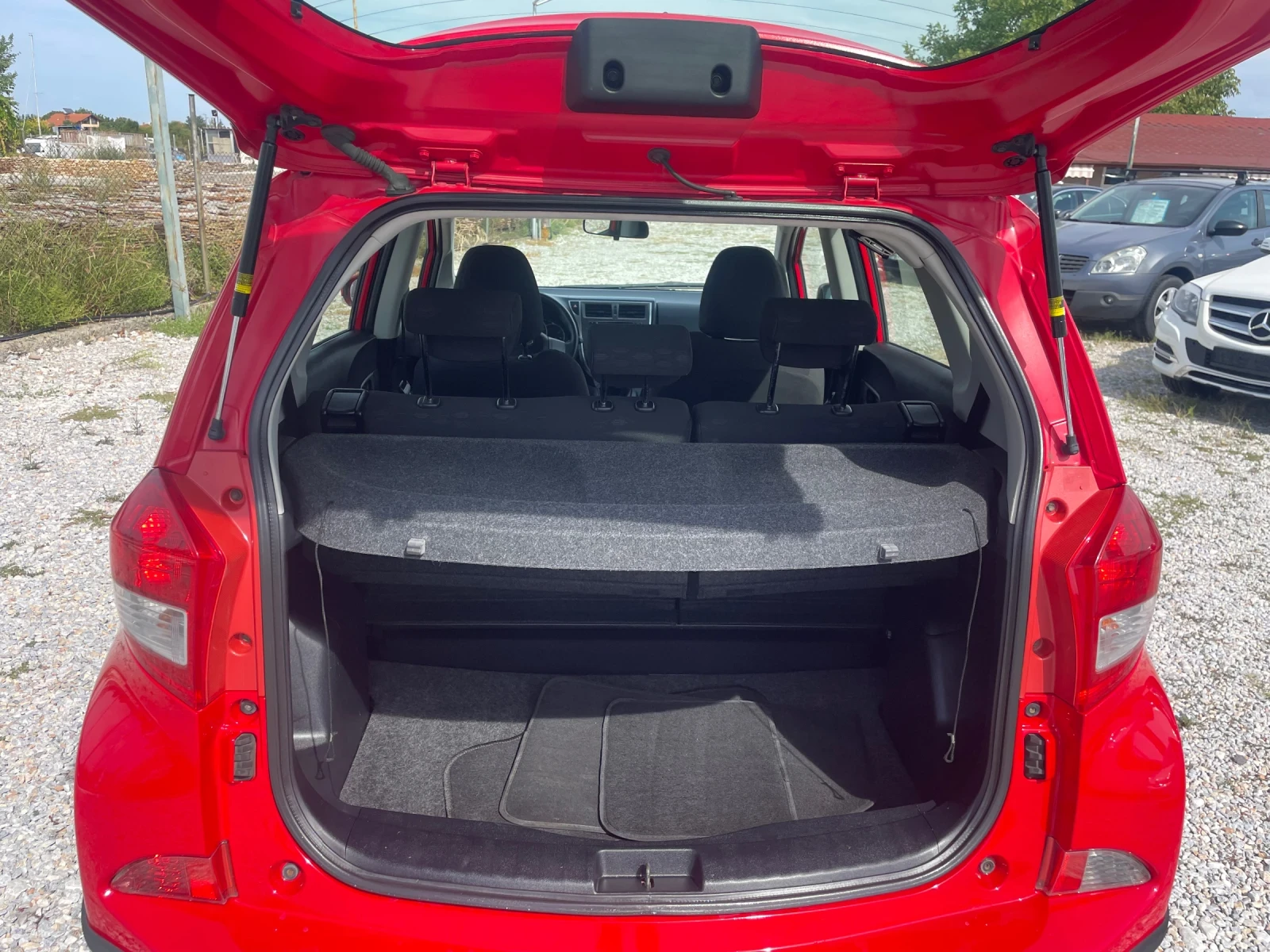 Subaru Trezia  - изображение 10