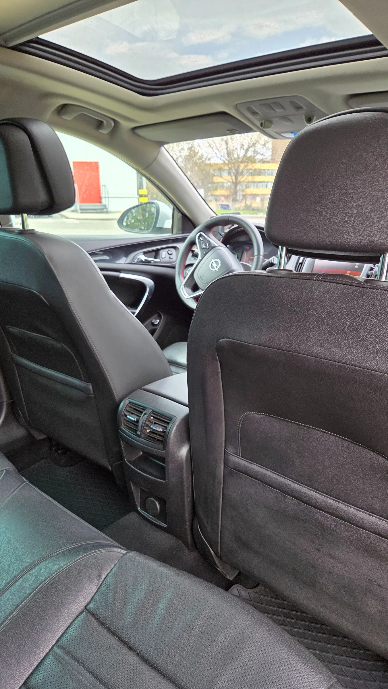 Opel Insignia Country Tourer 4x4 - изображение 9